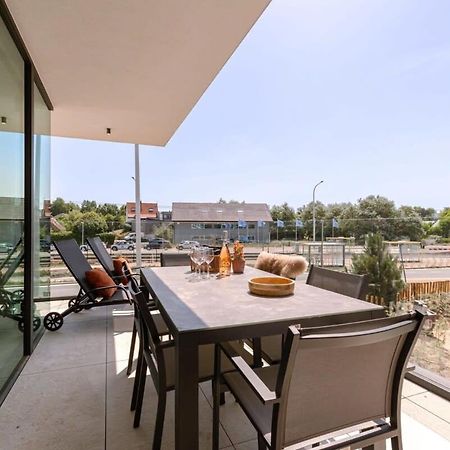 New, Luxurious And Modern Apartment With Private Parking Coxyde Extérieur photo