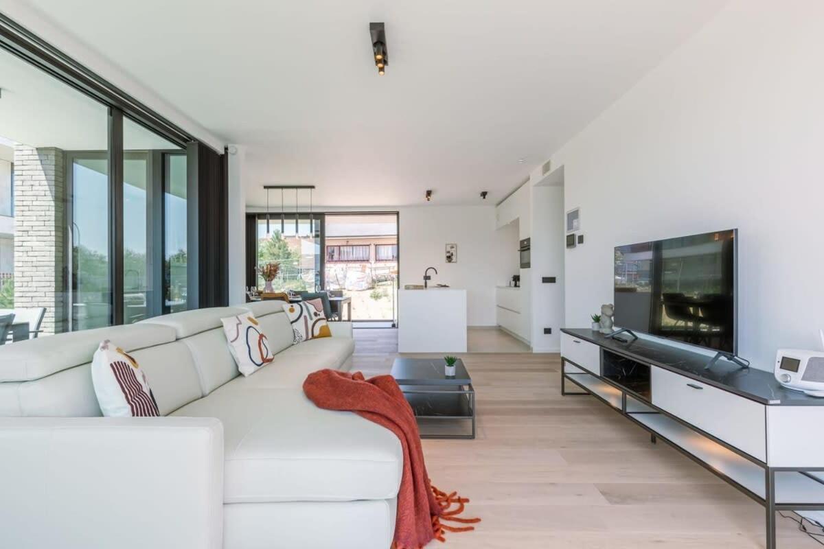 New, Luxurious And Modern Apartment With Private Parking Coxyde Extérieur photo