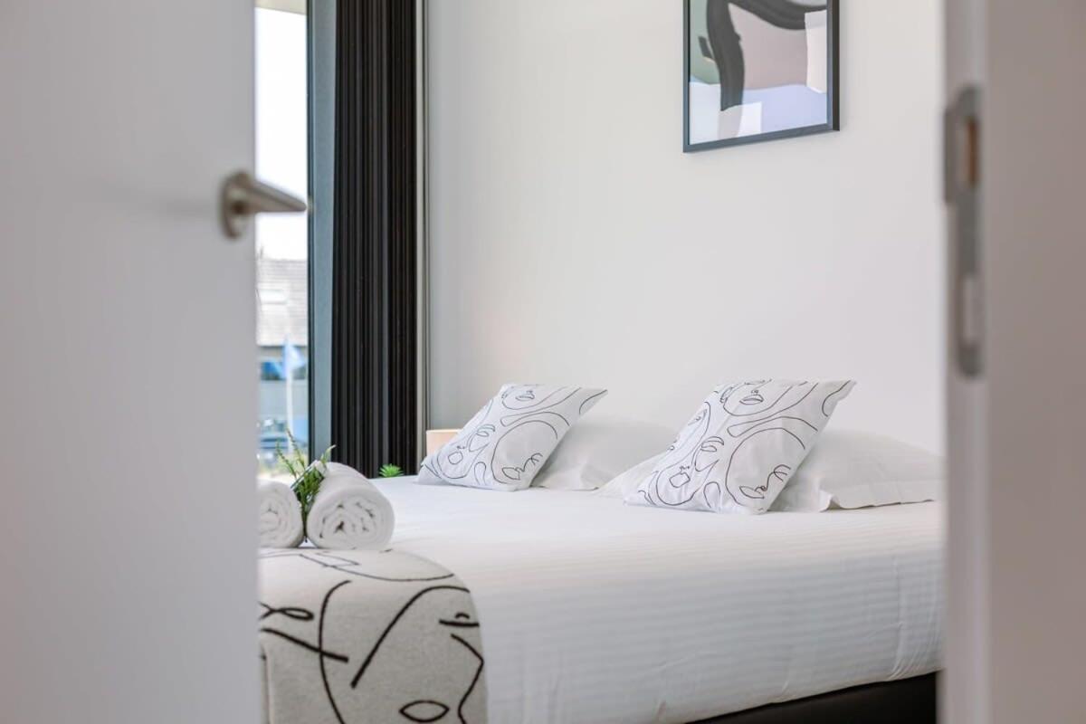 New, Luxurious And Modern Apartment With Private Parking Coxyde Extérieur photo