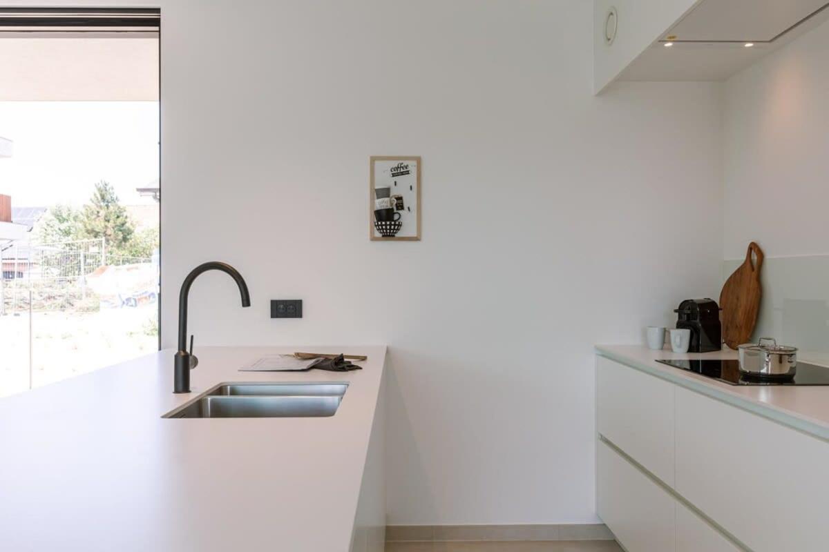 New, Luxurious And Modern Apartment With Private Parking Coxyde Extérieur photo